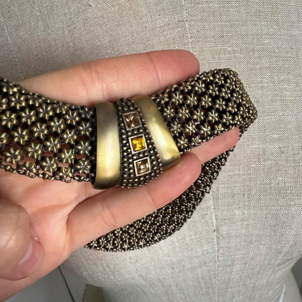 Vintage-Inspired Gold Beaded Choker Necklace - Picture 3 of 7